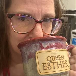 Meet your Posher, Esther